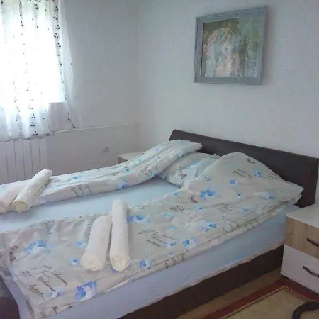 La Rejna Casa de hóspedes Semizovac