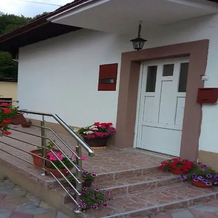 La Rejna Casa de hóspedes Semizovac